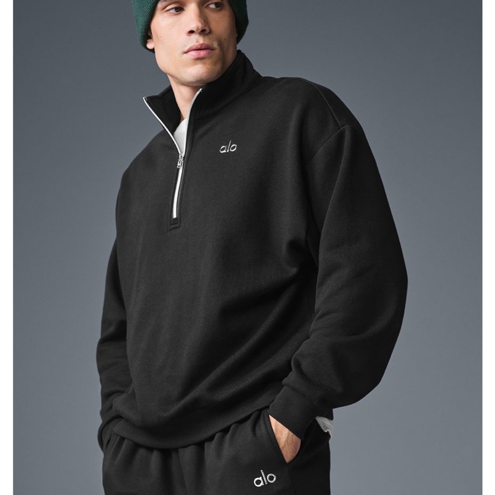 ALO Yoga Men's Black Accolade 1/4 Zip Pullover. Medium. Used.
